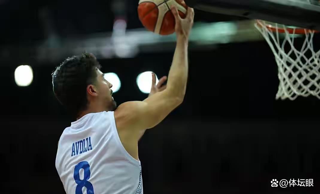 字母哥在塞尔维亚队比赛中回归赛场，挺进下一轮引发热议！的简单介绍