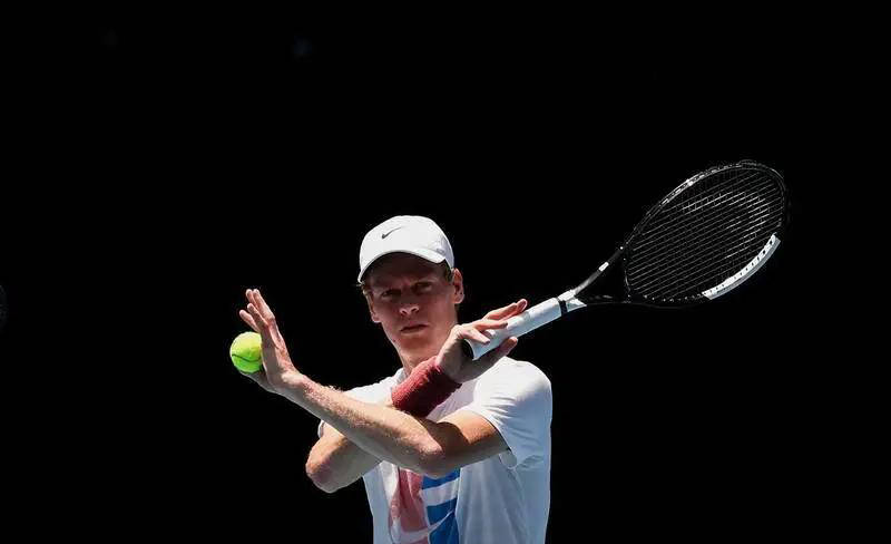 包含费德勒回归赛场，赛事规则更新首场状态亮眼，快船观众沸腾！的词条